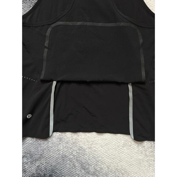 Lululemon Find Your Pace Women Tank Black Vented Reflective Top Medium 8 - 10 - Picture 8 of 11
